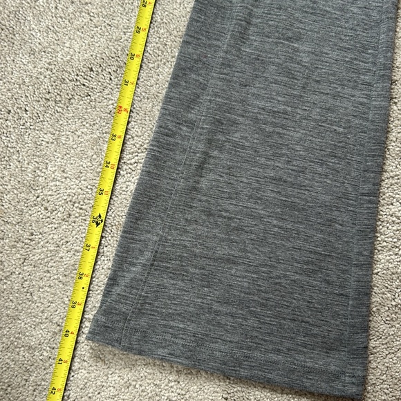 Lou & Grey Flare Leggings - Picture 6 of 8